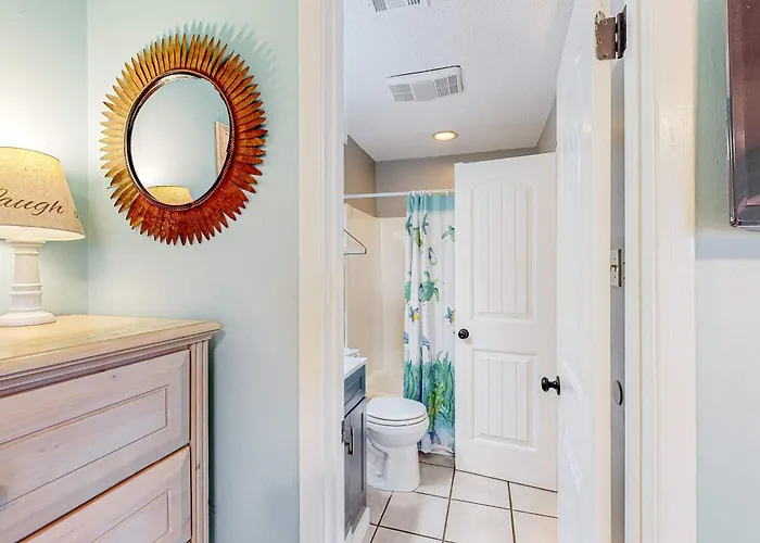 First-floor Dog-friendly With On-site Pool Access & Balcony *